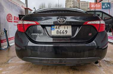 Седан Toyota Corolla 2014 в 