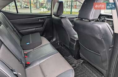 Седан Toyota Corolla 2014 в 