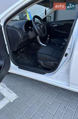 Седан Toyota Corolla 2012 в 