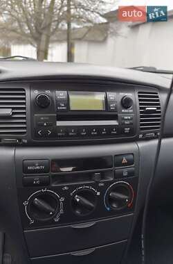 Универсал Toyota Corolla 2002 в 