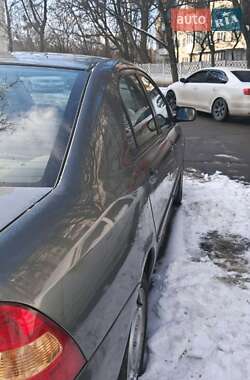 Седан Toyota Corolla 2002 в 