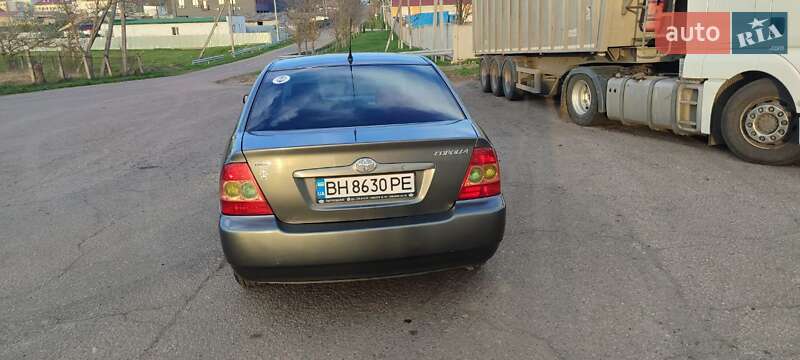 Седан Toyota Corolla 2005 в Одесі