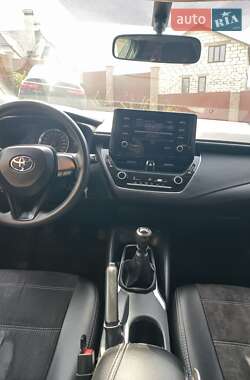 Седан Toyota Corolla 2019 в 