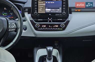 Хэтчбек Toyota Corolla 2018 в 