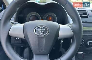 Седан Toyota Corolla 2012 в 