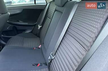 Седан Toyota Corolla 2012 в 
