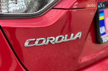 Седан Toyota Corolla 2019 в 