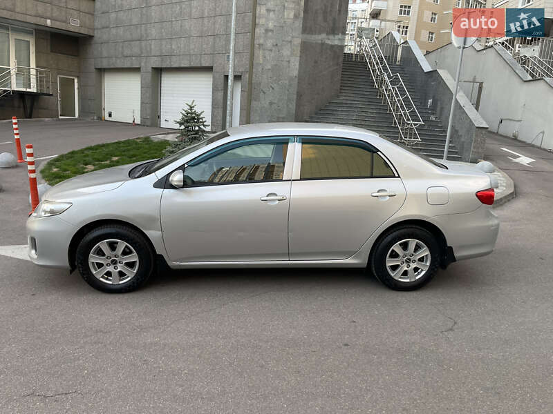 Toyota Corolla 2011