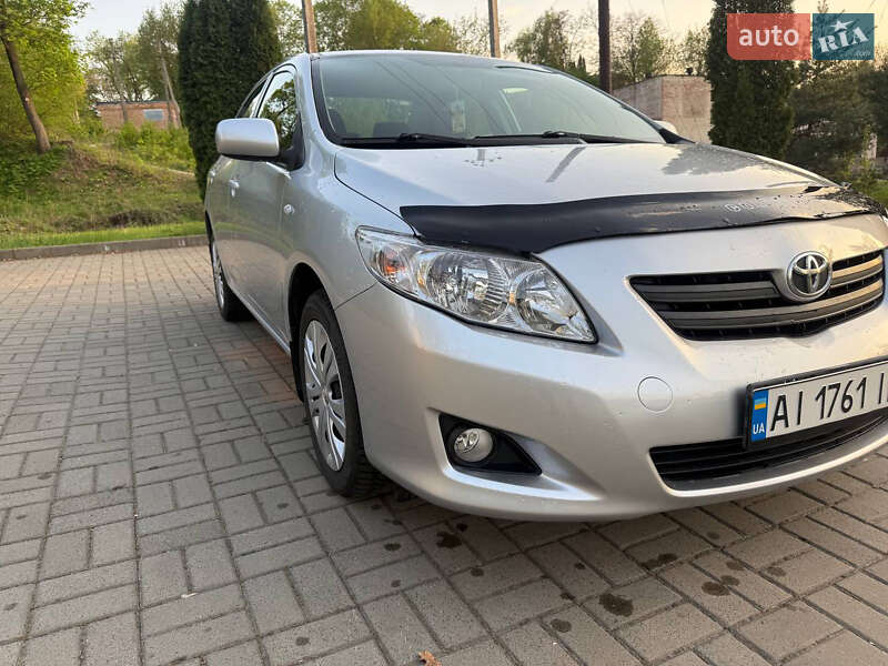 Седан Toyota Corolla 2007 в 