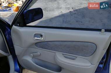 Седан Toyota Corolla 2001 в 