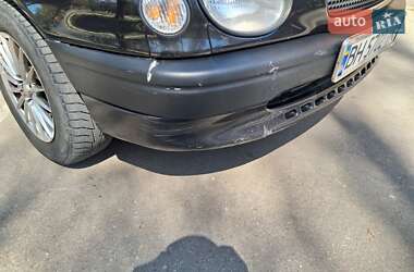 Хэтчбек Toyota Corolla 1998 в 