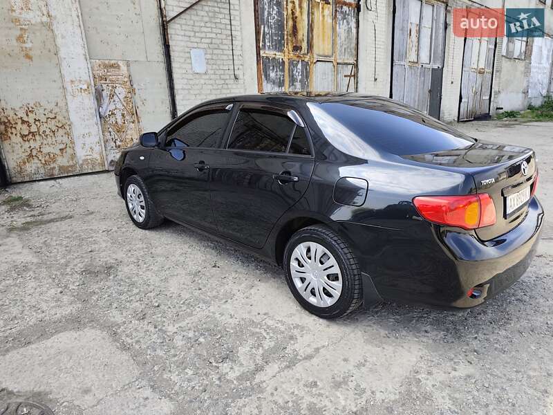 Седан Toyota Corolla 2008 в Лозовой