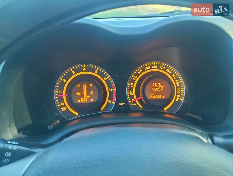 Седан Toyota Corolla 2010 в Мурованих Курилівцях