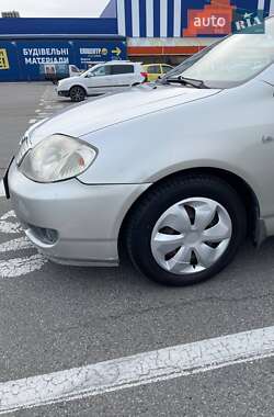Седан Toyota Corolla 2005 в 