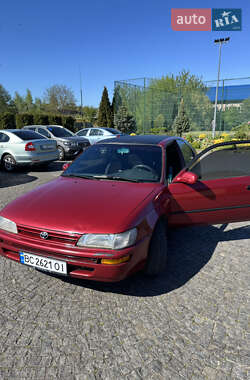 Лифтбек Toyota Corolla 1994 в Жовкве