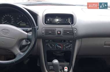 Хетчбек Toyota Corolla 1999 в 