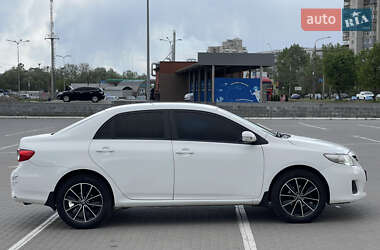 Седан Toyota Corolla 2012 в 