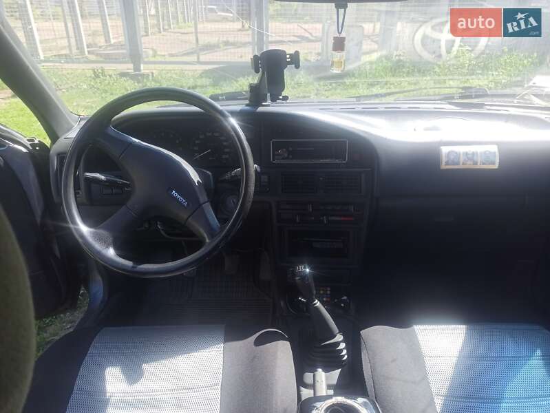 Хэтчбек Toyota Corolla 1988 в Краснопавловке