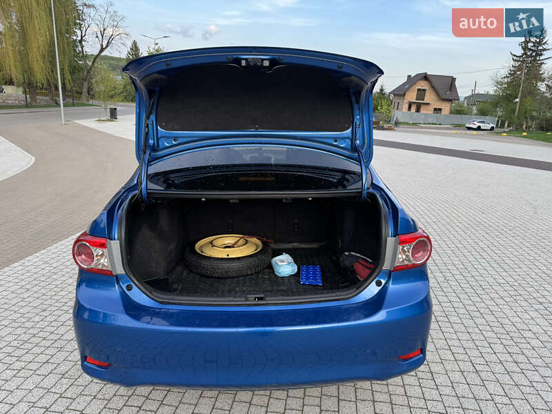 Седан Toyota Corolla 2012 в Львове фото 6 Седан Toyota Corolla 2012 в Львове