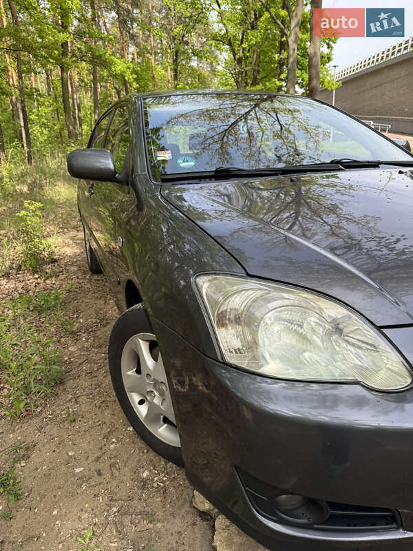 Хетчбек Toyota Corolla 2006 в Рівному