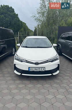 Седан Toyota Corolla 2016 в Броварах
