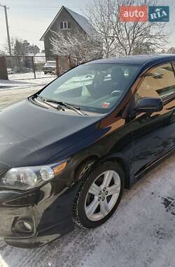 Седан Toyota Corolla 2013 в Новомосковске