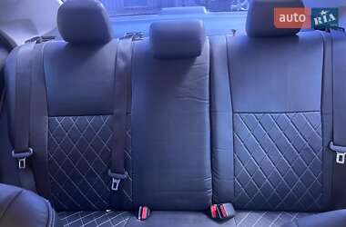 Седан Toyota Corolla 2015 в 