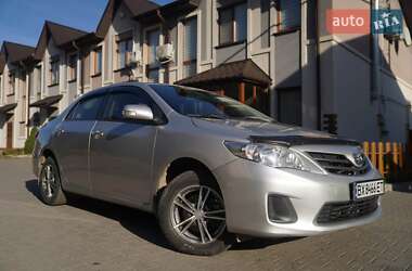 Седан Toyota Corolla 2011 в 
