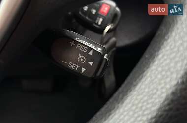 Седан Toyota Corolla 2015 в 