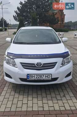 Седан Toyota Corolla 2008 в Измаиле