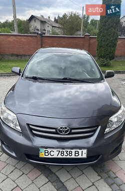 Седан Toyota Corolla 2008 в Львові