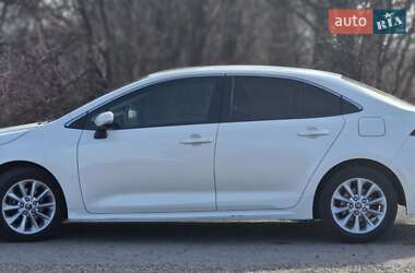 Седан Toyota Corolla 2019 в 