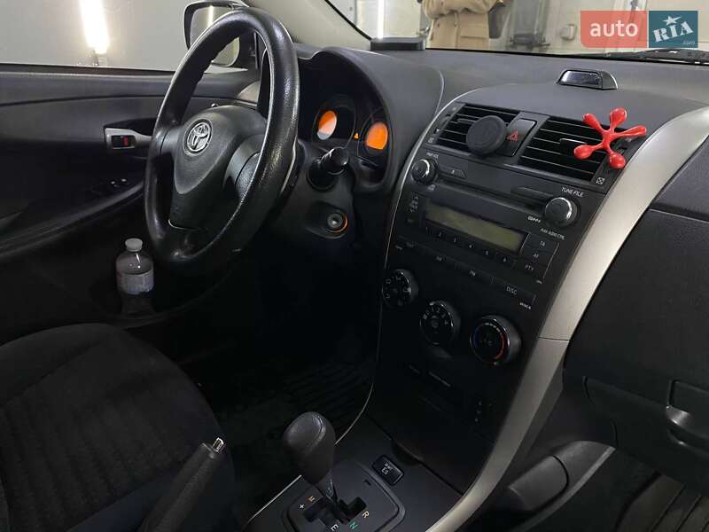 Седан Toyota Corolla 2008 в Киеве