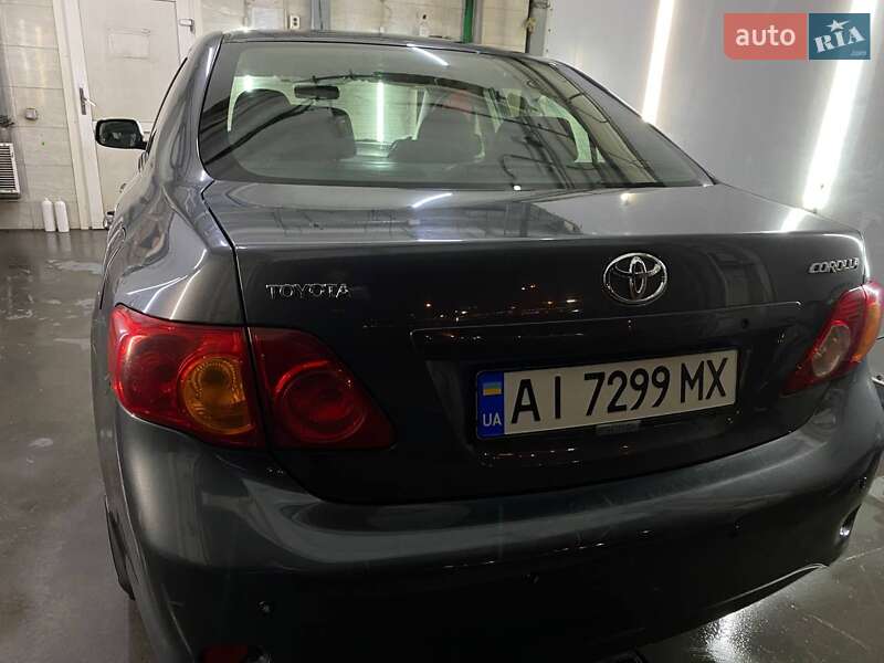 Седан Toyota Corolla 2008 в Киеве