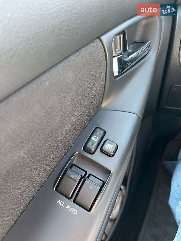 Хэтчбек Toyota Corolla 2006 в Полтаве