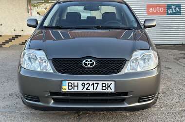Седан Toyota Corolla 2004 в 