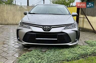Седан Toyota Corolla 2019 в 