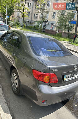 Седан Toyota Corolla 2007 в 