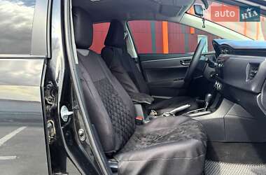 Седан Toyota Corolla 2016 в 