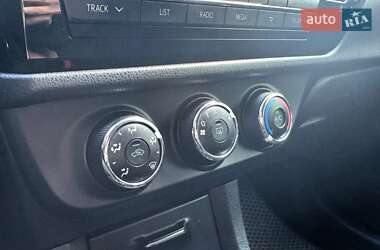 Седан Toyota Corolla 2016 в 