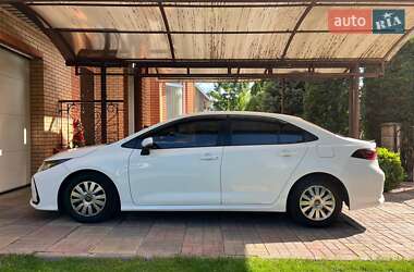 Седан Toyota Corolla 2019 в Дніпрі