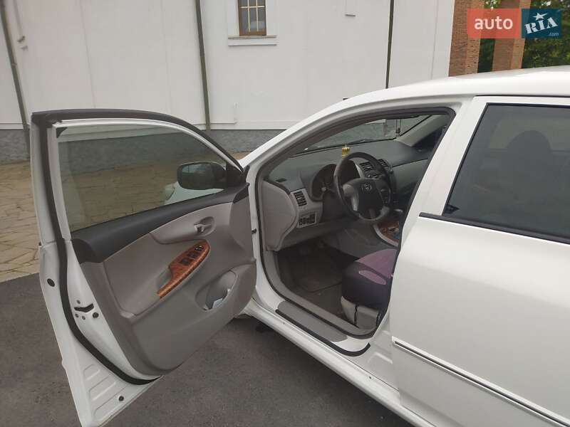 Седан Toyota Corolla 2010 в Києві фото 11 Седан Toyota Corolla 2010 в Києві