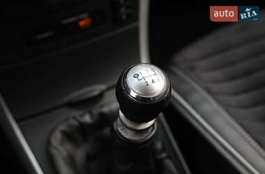 Седан Toyota Corolla 2013 в 