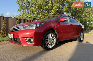 Седан Toyota Corolla 2014 в 