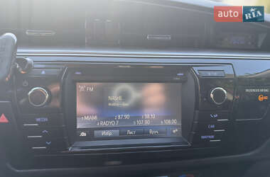 Седан Toyota Corolla 2014 в 