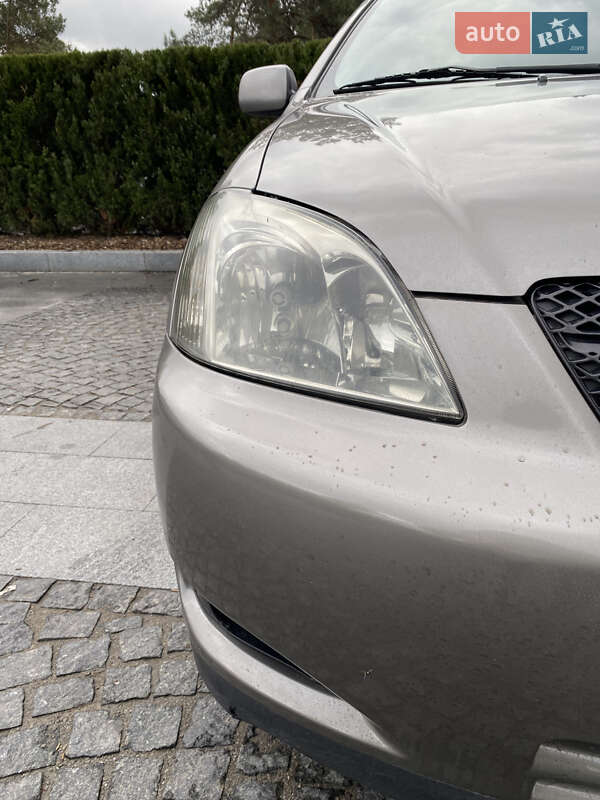Хетчбек Toyota Corolla 2003 в Дніпрі