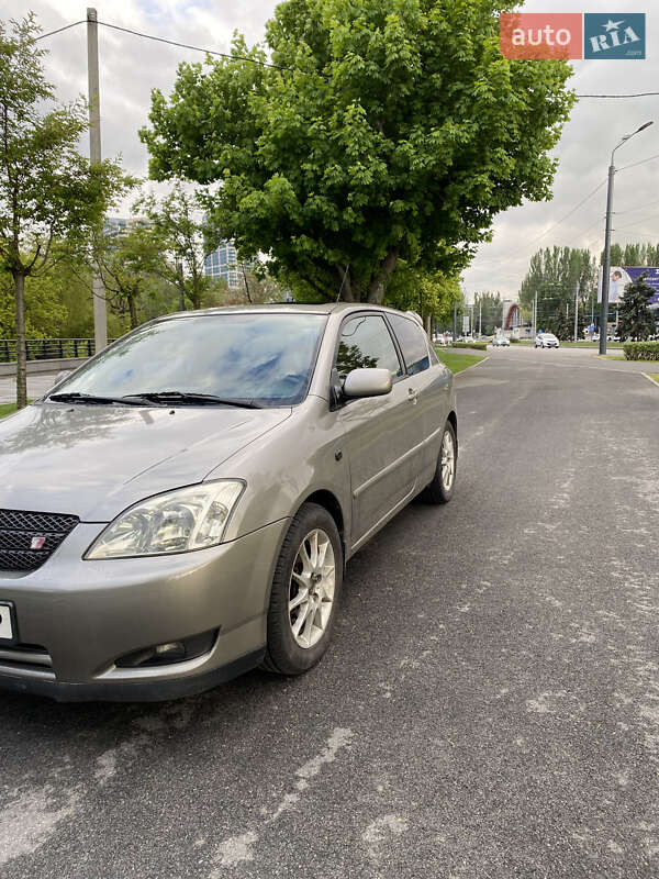 Хетчбек Toyota Corolla 2003 в Дніпрі
