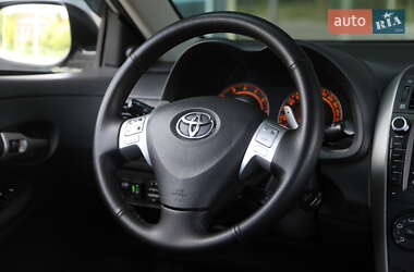Седан Toyota Corolla 2008 в 
