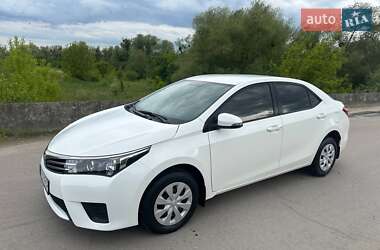 Седан Toyota Corolla 2016 в Журавному