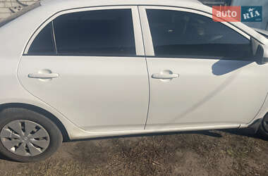 Седан Toyota Corolla 2011 в  фото 6 Седан Toyota Corolla 2011 в